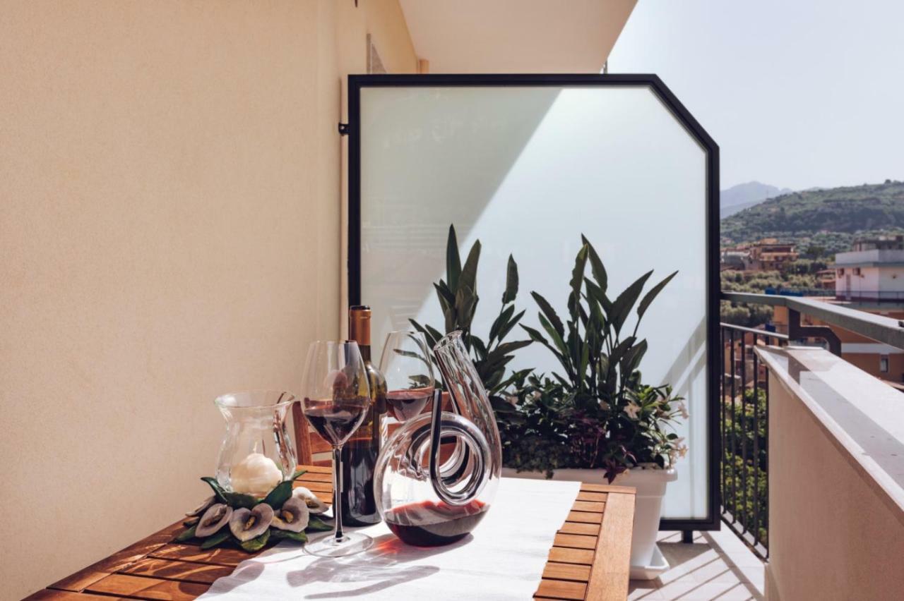 Casa Di Flo Lejlighed Sorrento Eksteriør billede